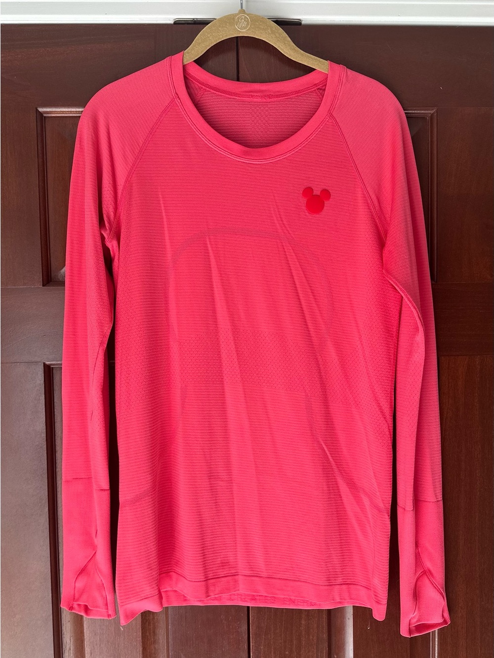 Limited edition Lululemon Disney swiftly tech - Picture 5 of 5